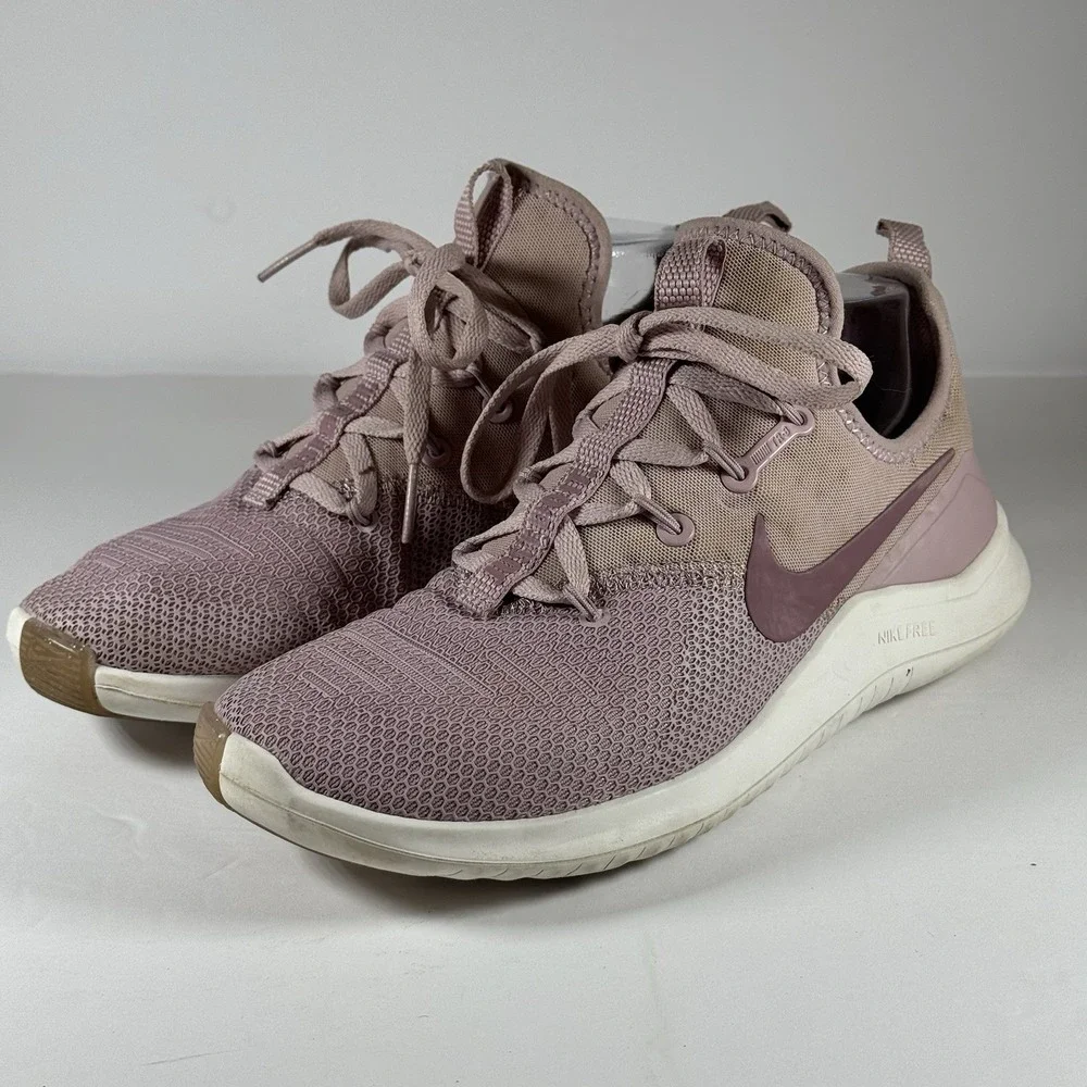 Nike Free TR 8‎ Plum Chalk  Plum Dust  Summit White Sneaker Shoe Women's Size  7